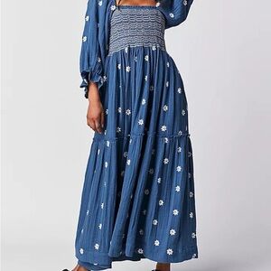 Women's Flower Embroidered Maxi Dress